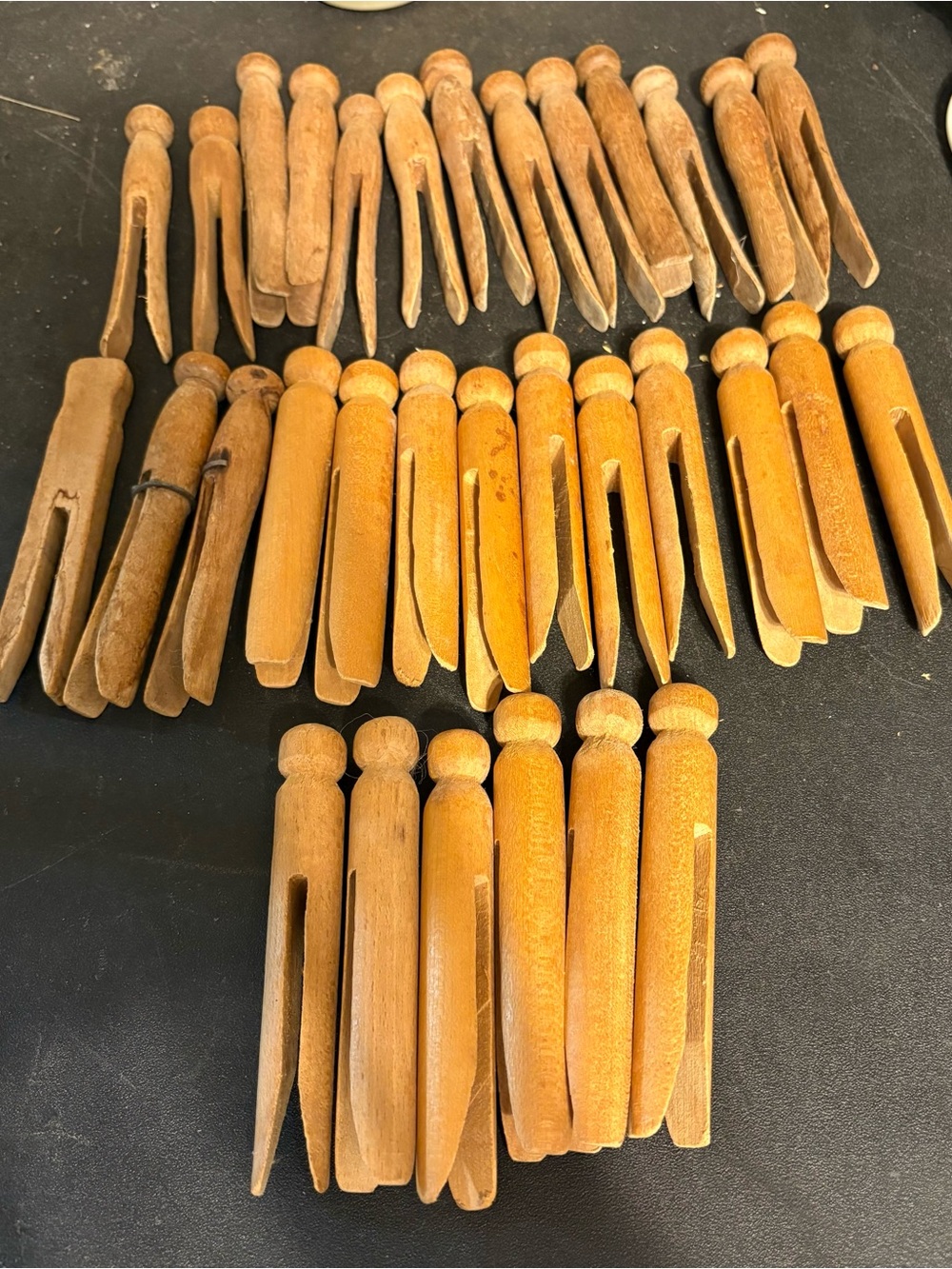 Vintage Handmade Midwestern Wooden Clothes Pins Round Head Flat Top Lot Of 32